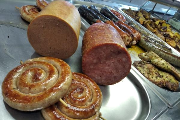 BISTRO (ČÁSTEČNĚ) OTEVŘENO!