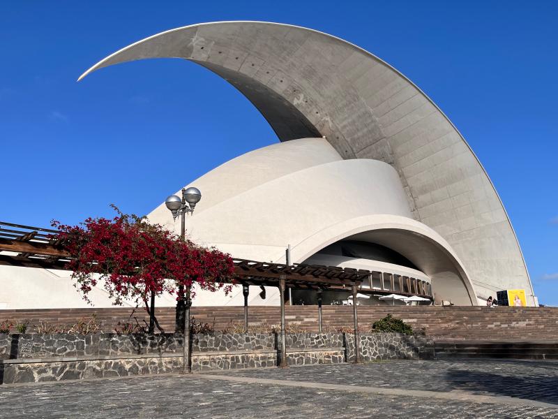 Santa Cruz: Moderní architektura a největší tržnice Kanárských ostrovů