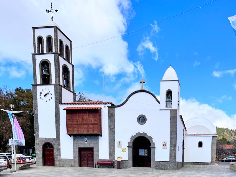 Santiago del Teide: Kvetoucí mandloně