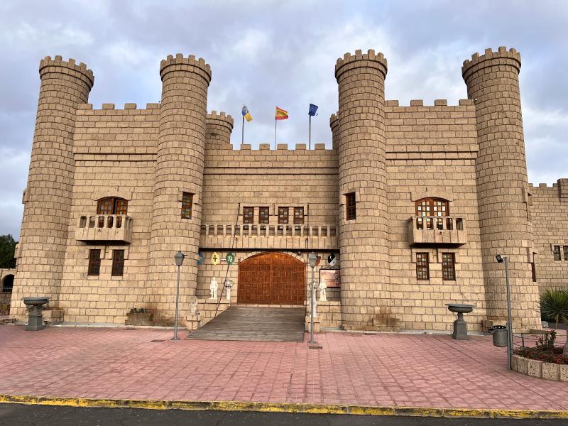 Castillo San Miguel de Abona: Moderní pevnost s historickým nádechem, ale bez atmosféry