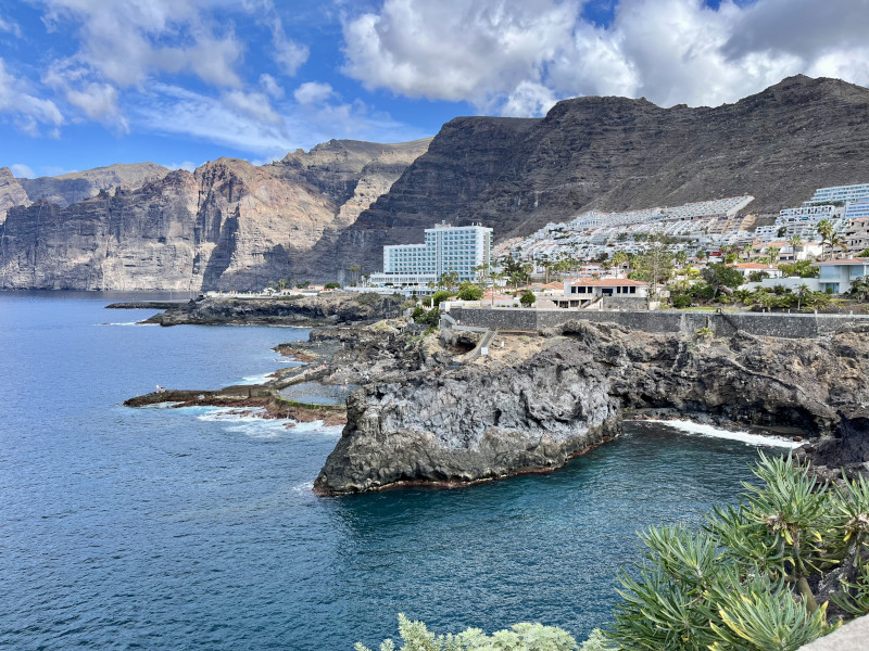 Los Gigantes